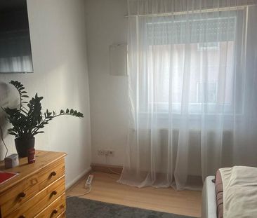 4 Zimmer Wohnung in Karlsruhe Neureuther str.37 DG hohe decken - Foto 1