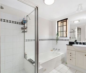 Spacious 2-Bedroom Apartment with Modern Features & Secure Parking - Photo 4