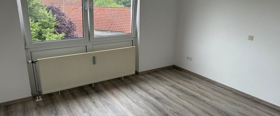 Auf Wunsch neue Einbauküche für Sie – sanierte Balkonwohnung zu sofort bezugsfertig - Foto 1