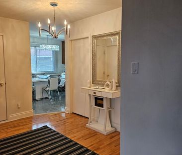 Montréal,5½ Haut-duplex,libre Juillet - Photo 2