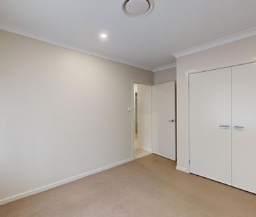 6 Emperor Parade, Chisholm NSW 2322 - Photo 6