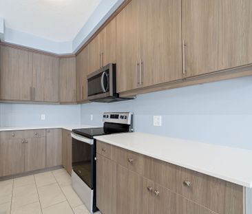 For Lease - 673 Chelton Road, London South, Ontario - Photo 2