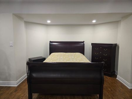 For Lease - 3144 Clipperton Drive, Mississauga, Ontario - Photo 5