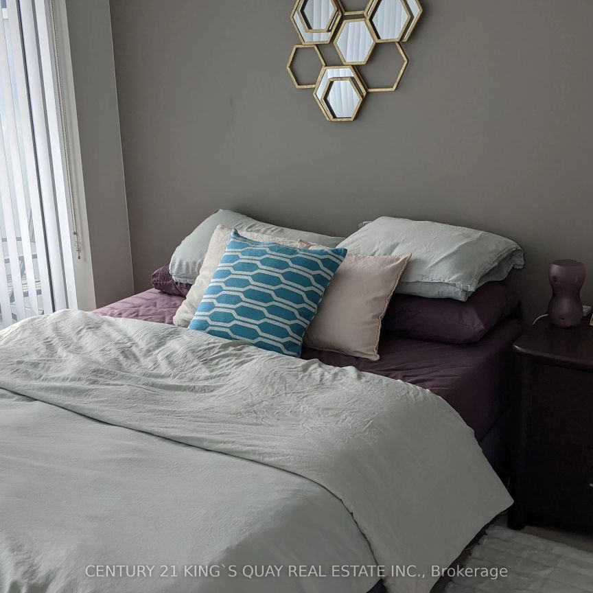 3609-88 Harbour Street #09 - Photo 1