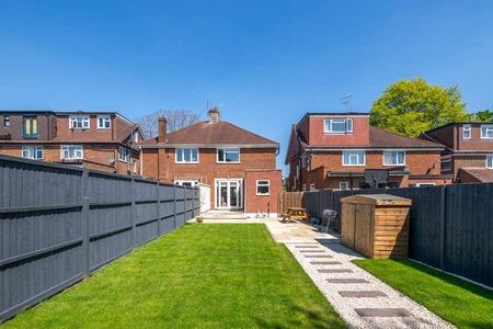 Kingsley Grove, Reigate, RH2 - Photo 3