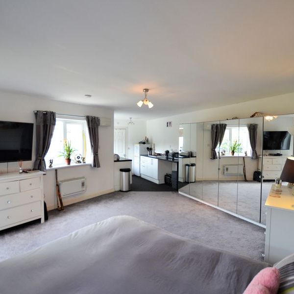 1 bedroom studio to rent - Photo 1