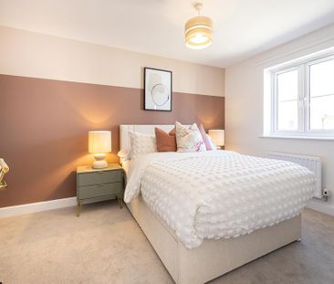 4 bedroom detached house to rent - Photo 2