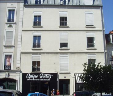 Location Appartement 2 pièces 26m² LA VARENNE ST HILAIRE 94210 - Photo 3