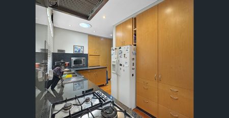 Spacious Single-Level Family Home 53 Tilton Terrace, City Beach - Photo 5