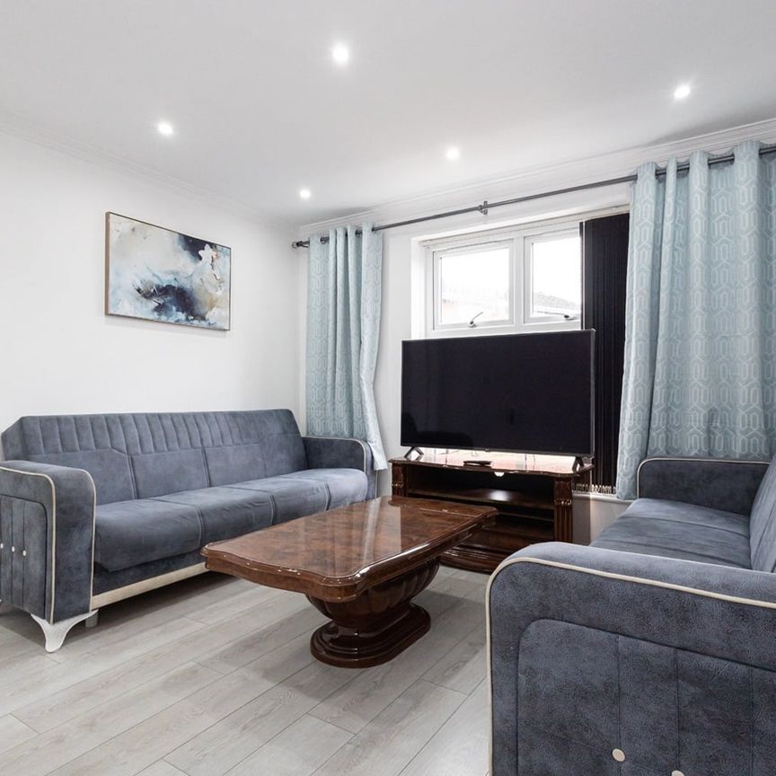 3 Bed Semi-Detached House, Maine Road, M14 - Photo 1