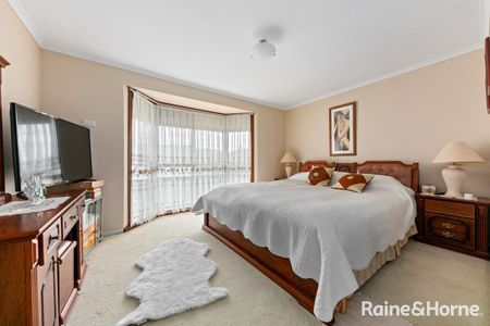 QUALITY AND STYLE, JUST MOVE IN AND RELAX - Photo 5