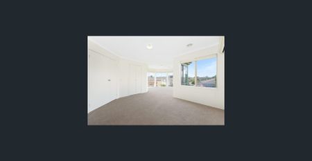 Spacious 5 Bedroom Family Home in a Prime Glen Waverley - Photo 5