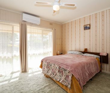 Spacious Family Home in Convenient Location - Photo 4