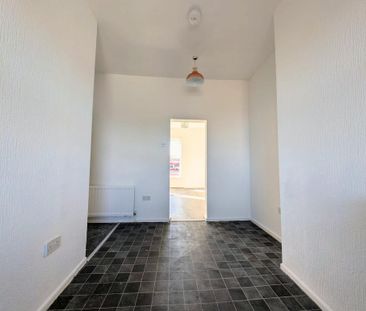 3 bedroom apartment to rent - Photo 2