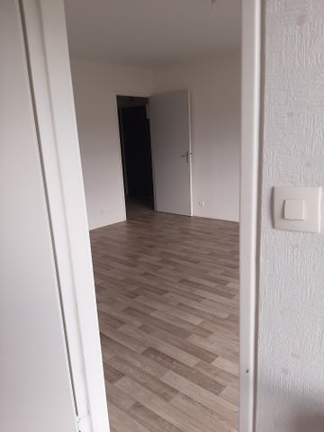 Location - Appartement T3 - 68 m² - Audincourt - Photo 3