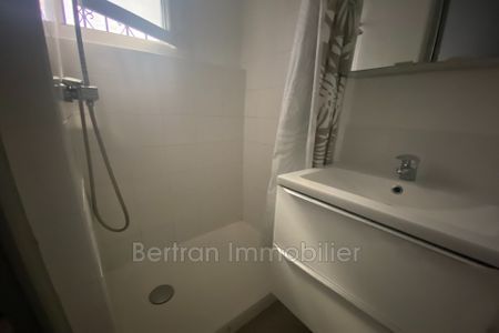 Location Appartement 3 pièces 46m² RIVESALTES 66600 - Photo 3