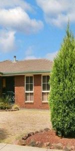 Spacious Family Home in Prime Location - Photo 3