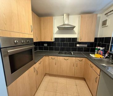 3 bedroom terraced house to rent - Photo 4