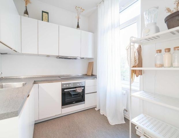 Charming 1-Bedroom Apartment in the Heart of Kreuzberg - Photo 1