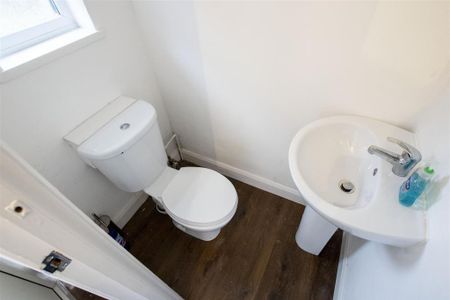 4 bedroom house to rent - Photo 2