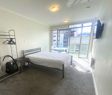 Te Aro Living -One week rent free! - Photo 4
