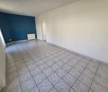 Location Maison 3 pièces 62m² LE CREUSOT 71200 - Photo 2