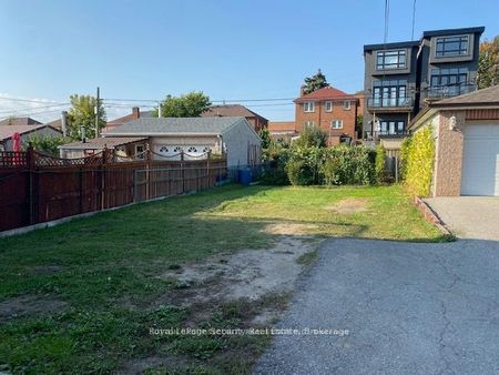 For Lease - 162 Donald Avenue Unit# Basement, Toronto, Ontario - Photo 2