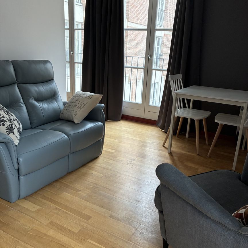 Location Appartement 1 pièce 25m² LILLE 59800 - Photo 1