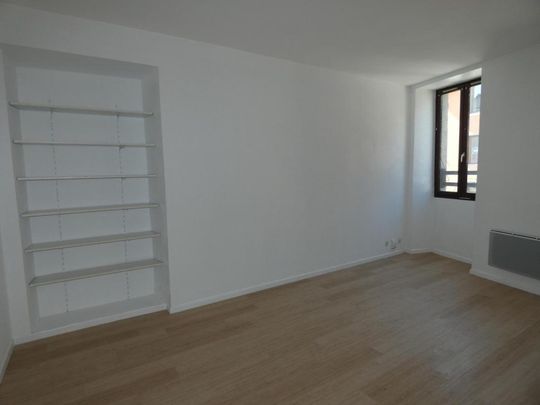 Location Appartement 2 pièces 48m² CHAMBERY 73000 - Photo 1