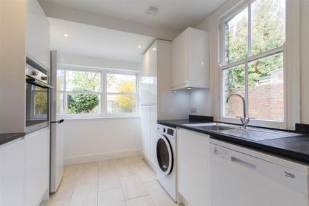 3 bedroom terraced house to rent - Photo 3