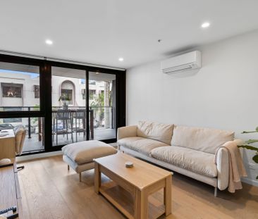 Live in the Heart of Southbank - Photo 2