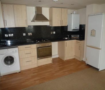 3 bedroom apartment to rent - Photo 4