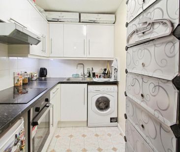 Studio to rent - Photo 6