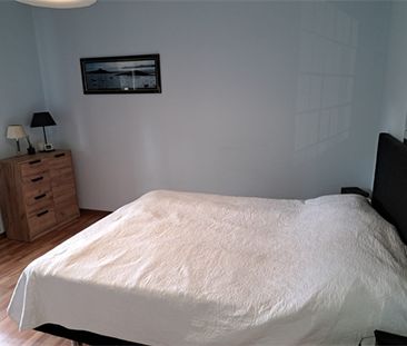 Een appartement op de eerste verdieping met garage en tuintje - Foto 3