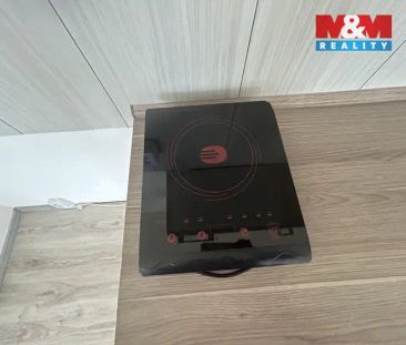 Pronájem bytu 1+kk v Ústí nad Labem, ul. Žežická - Photo 2