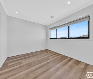 Comfort, Space & Convenience Await! - Photo 3
