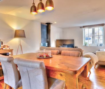 2 bedroom semi detached house to rent - Photo 2