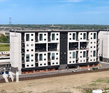 For Lease - 4300 LAURIER Parkway Unit# 624, LaSalle, Ontario - Photo 4
