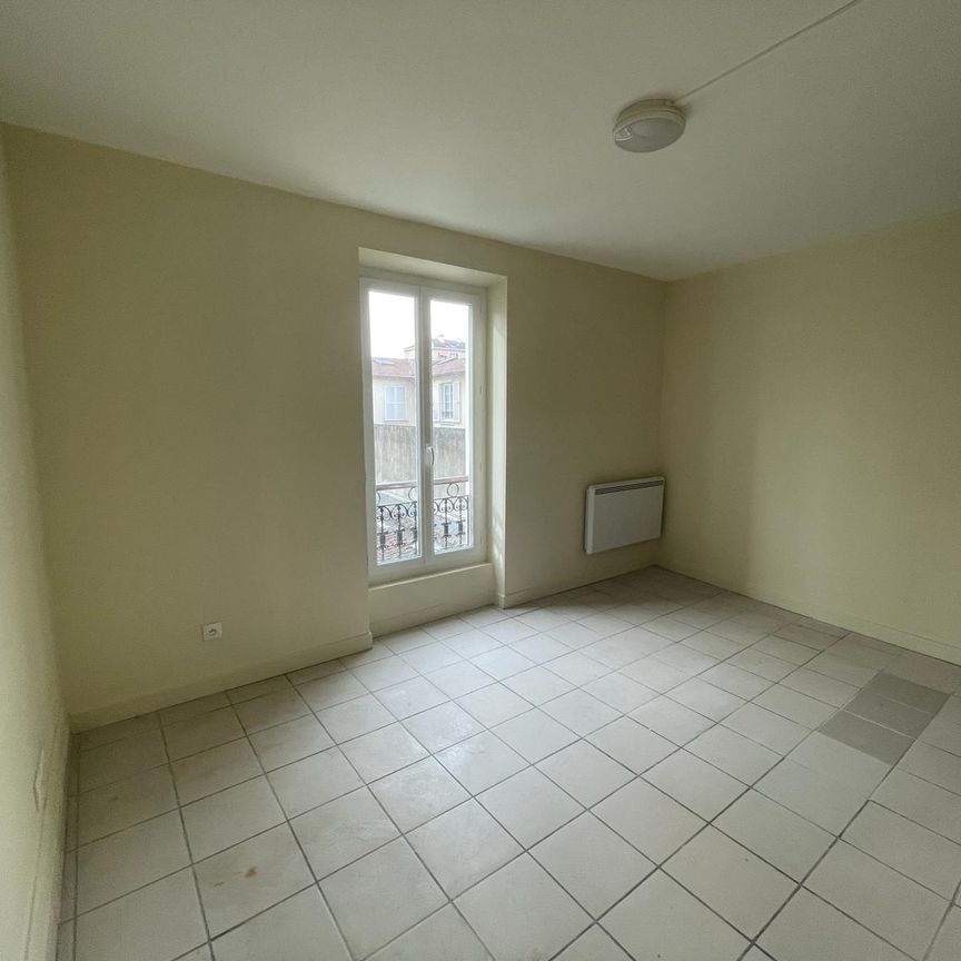 Location Appartement 2 pièces 26m² LA VARENNE ST HILAIRE 94210 - Photo 1