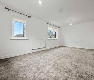4 bedroom terraced house to rent - Photo 4