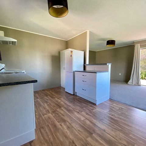 Beautiful and sunny 3BR home with large section! - Photo 1