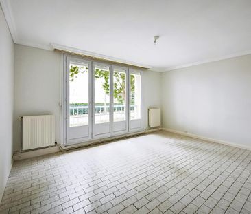 Location Appartement 3 pièces 55m² LE PETIT QUEVILLY 76140 - Photo 1