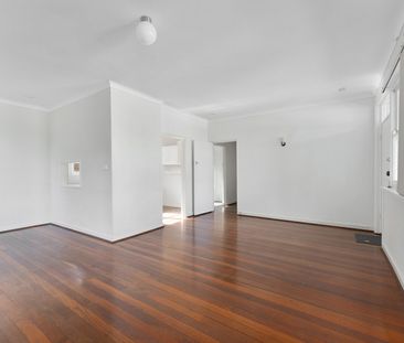 Charming Mount Lawley Retreat Awaits You! - Photo 1