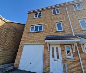 Gelli Deg, Fforestfach, SA5 4PB, Swansea - Photo 1