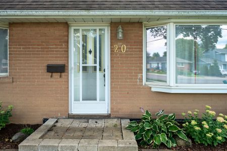 For Lease - 20 Delrex Boulevard, Halton Hills, Ontario - Photo 5