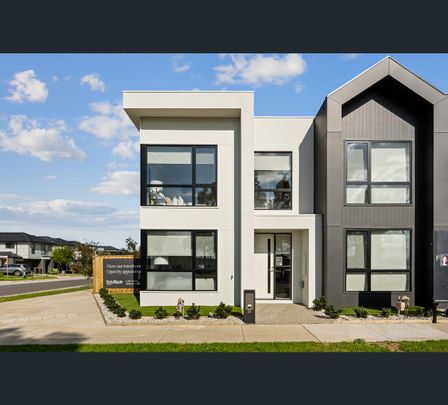 31 Toddington Avenue, Williams Landing, Vic 3027 - Photo 1