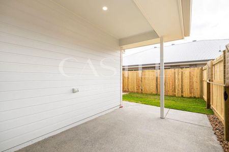 Modern One Bedroom Duplex - Photo 3