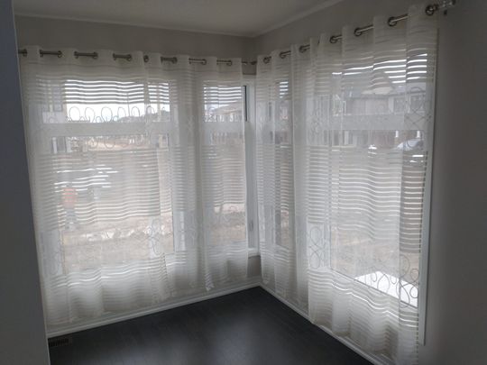 For Lease - 3 Weylie Street, Hamilton, Ontario - Photo 1