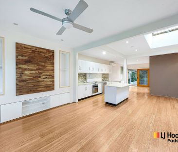 Spacious & Family-Ready 3 Bedroom Home - Photo 6