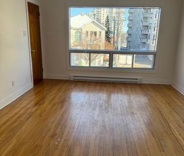 GRAND 3 1/2 A LOUER A ST. LEONARD, D'UN TRIPLEX - Photo 1